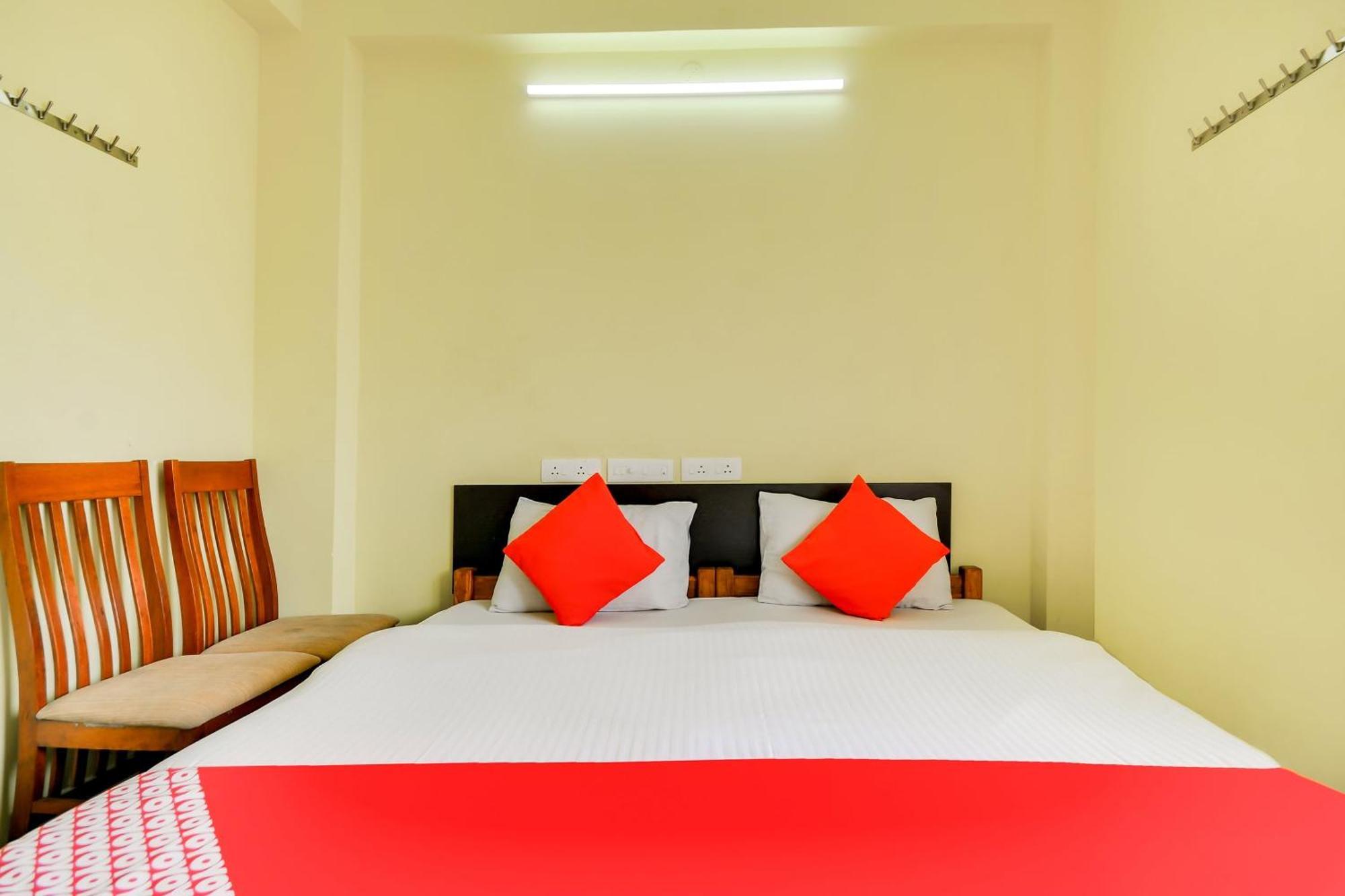 โอโย 76122 เอสที เรซิเดนซี Hotel Madukkarai ภายนอก รูปภาพ