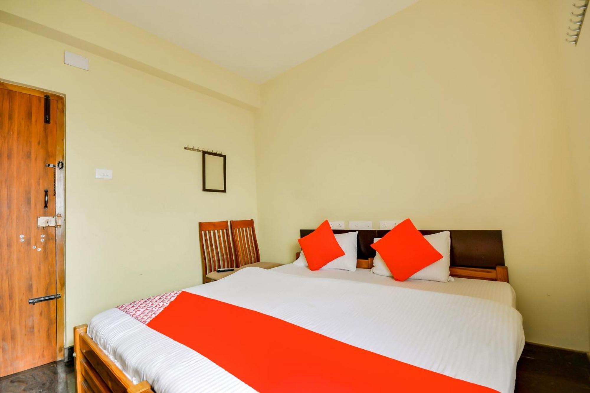 โอโย 76122 เอสที เรซิเดนซี Hotel Madukkarai ภายนอก รูปภาพ